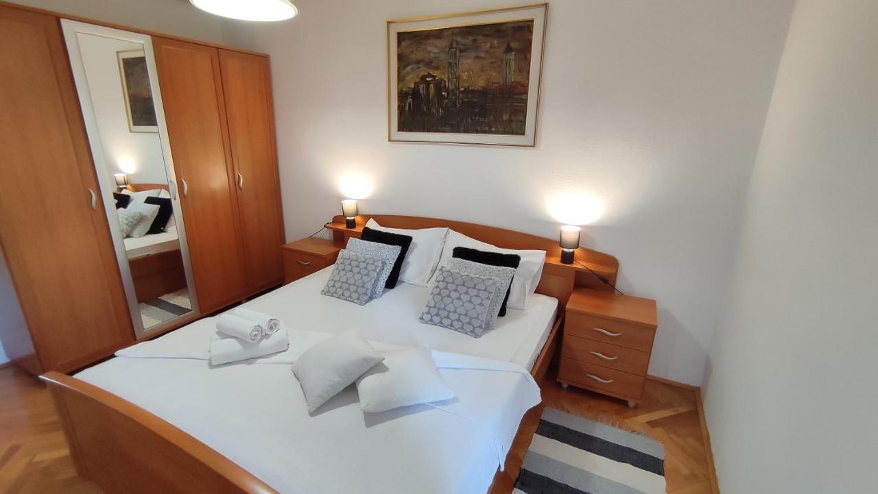 Deluxe Apartman Pervan Split Exteriör bild