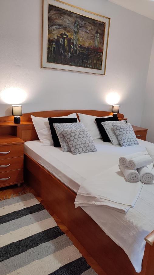 Deluxe Apartman Pervan Split Exteriör bild