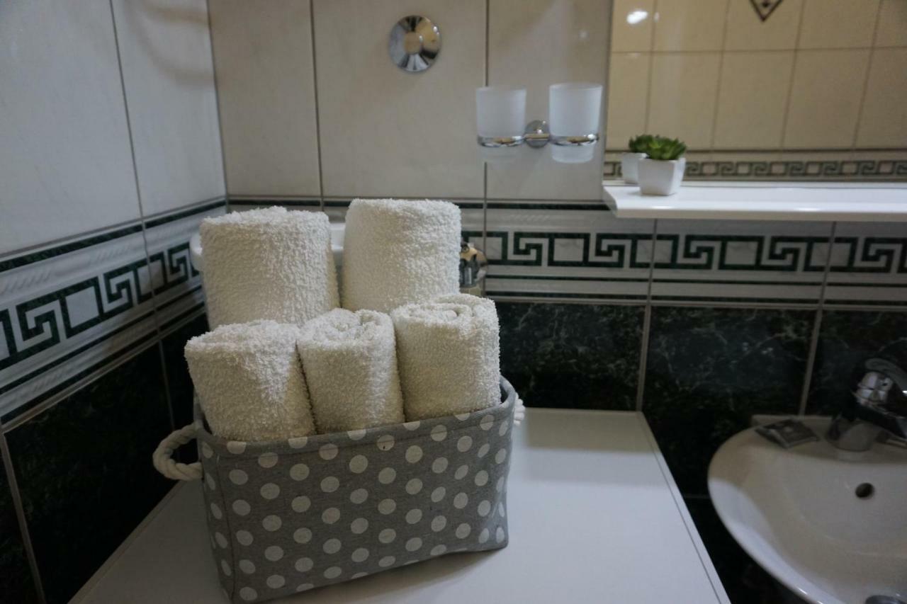 Deluxe Apartman Pervan Split Exteriör bild