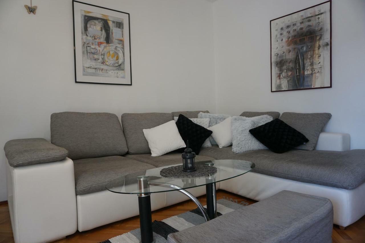 Deluxe Apartman Pervan Split Exteriör bild